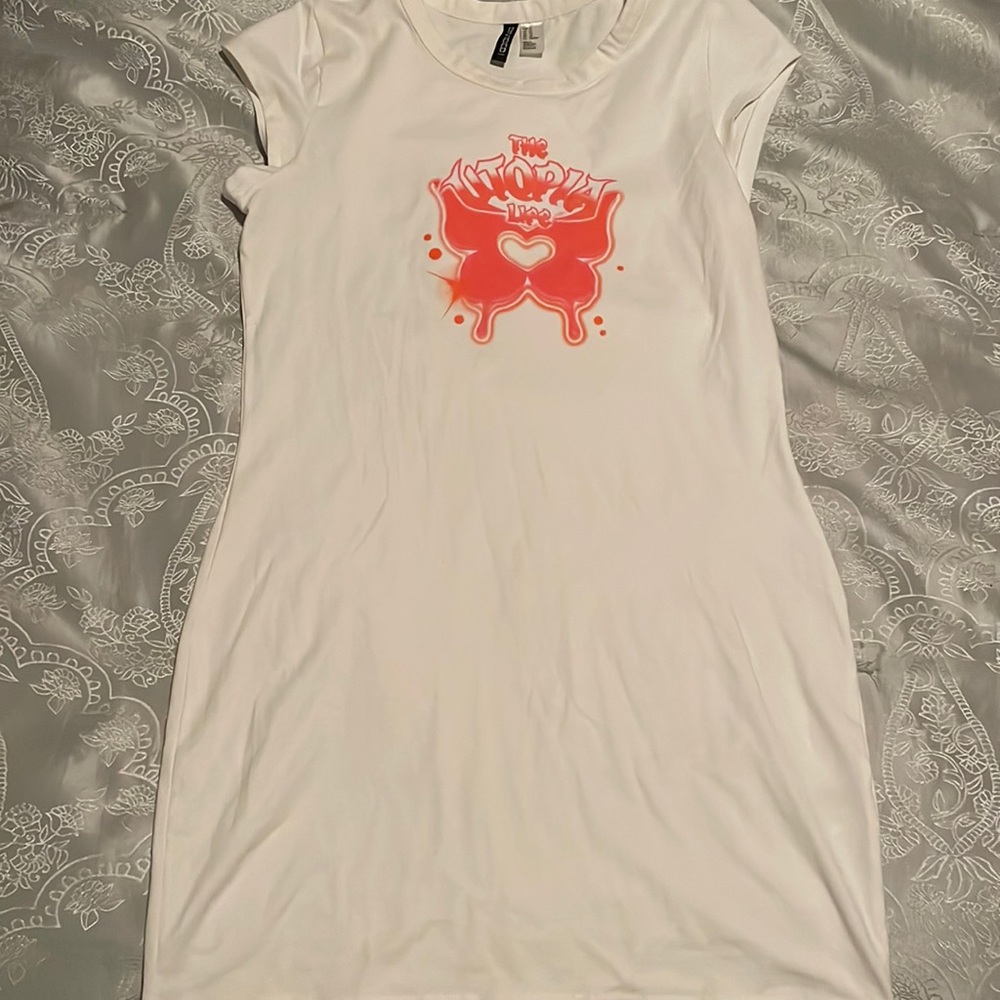 White T-shirt dress